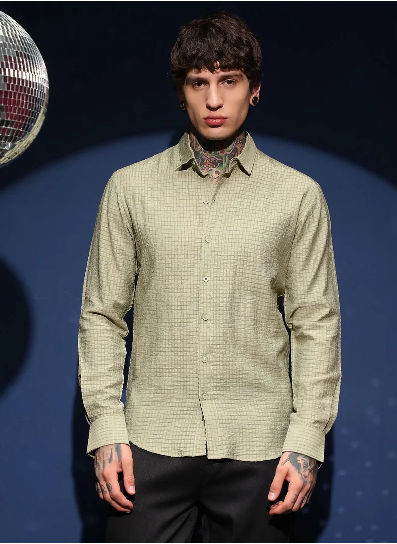 كامبوس سوترا Men's Light Pistachio Grid-Tactura Shirt For Casual Wear | Spread Collar | Long Cuffed Sleeves | Button Closure | Shirt Crafted With Comfort Fit For Everyday Wear