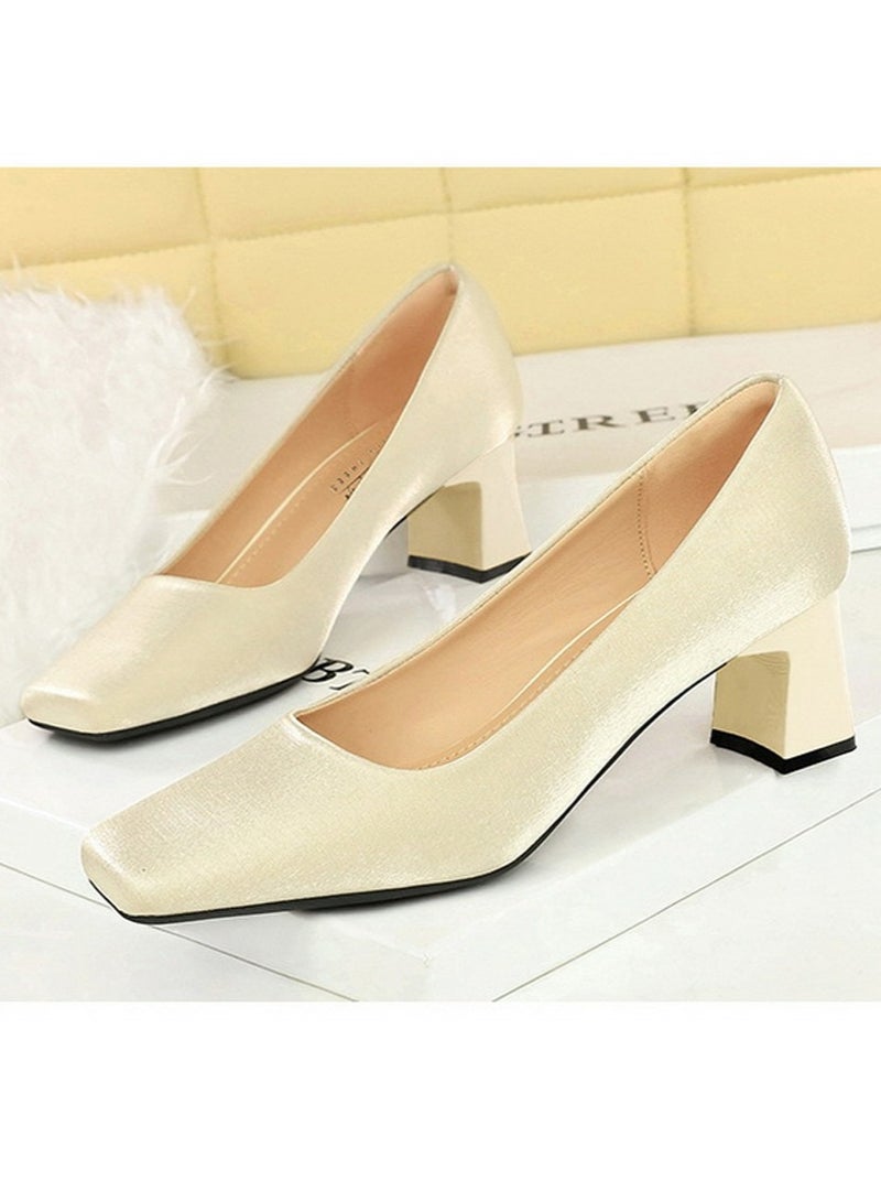 بيج تري المرأة سمينة منتصف الكعب مربع مغلق إصبع القدم الساتين مضخات الشمبانيا 5CM - Image 1