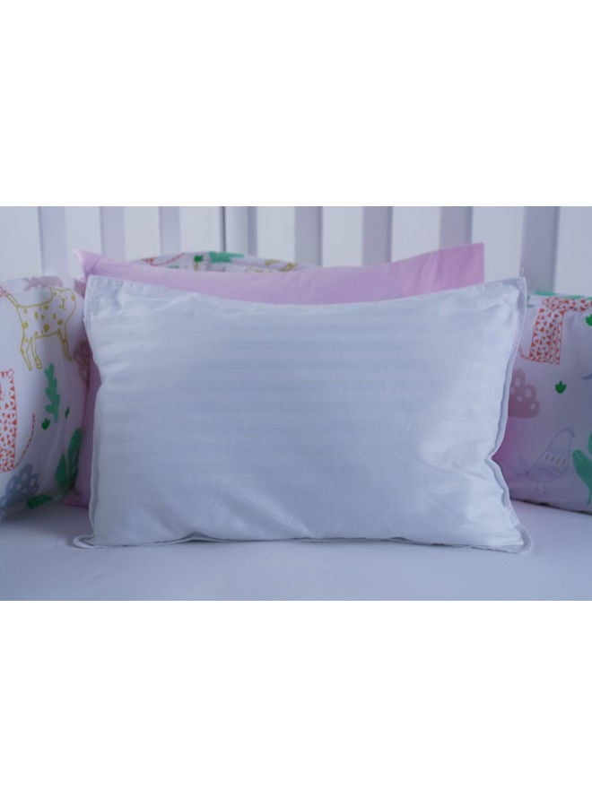 Pan Home وسادة جونيور مضادة للحساسية بيضاء 30×45 سم - Image 1