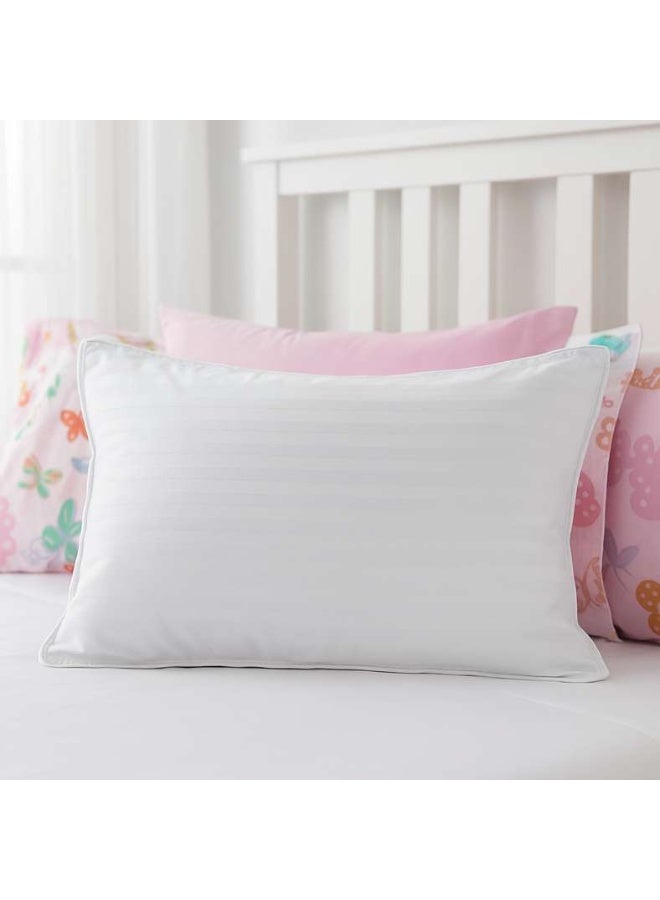 Pan Home وسادة جونيور مضادة للحساسية بيضاء 30×45 سم - Image 1