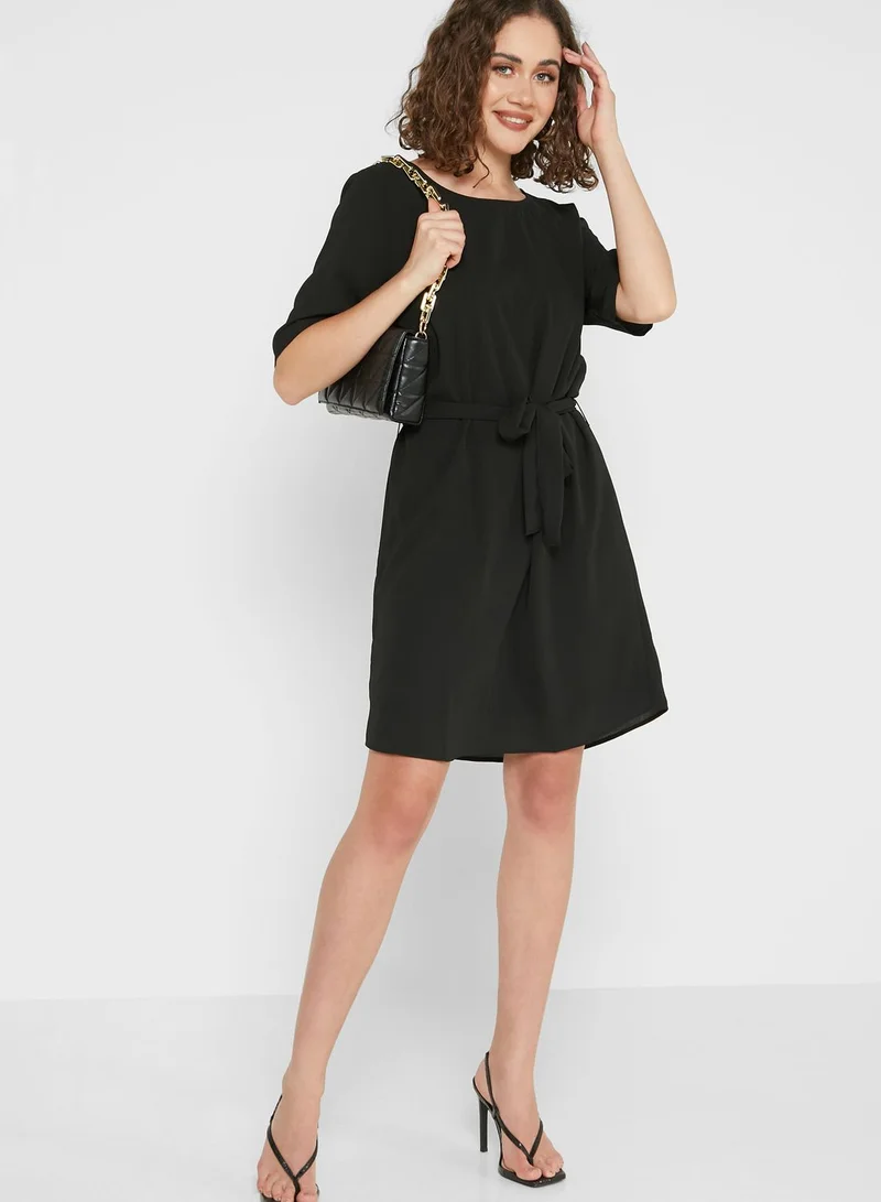 Jacqueline de Yong Round Neck Tie Detail Dress