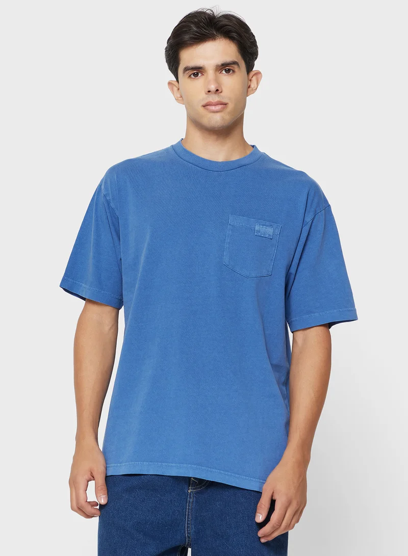 فانز Premium Wash Pocket T-Shirt