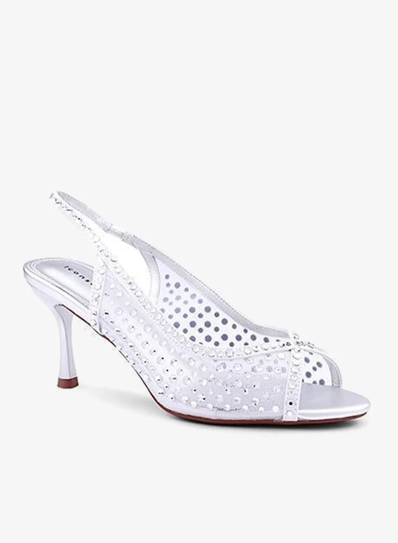 أيقون صنادل بكعب مزينة بأشرطة