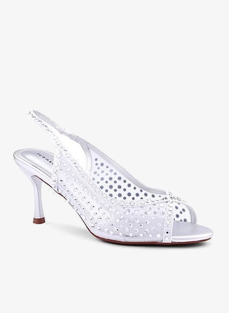 أيقون صنادل بكعب مزينة بأشرطة