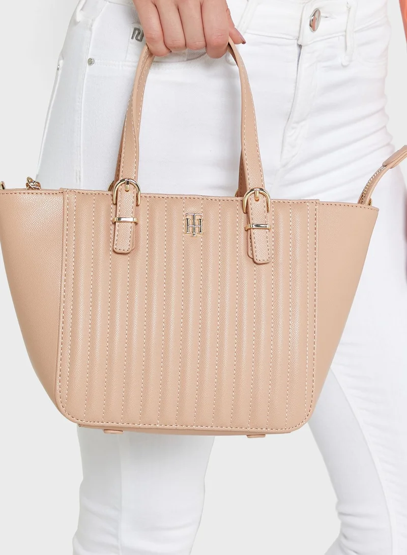 TOMMY HILFIGER Timeless Small Quilted Tote