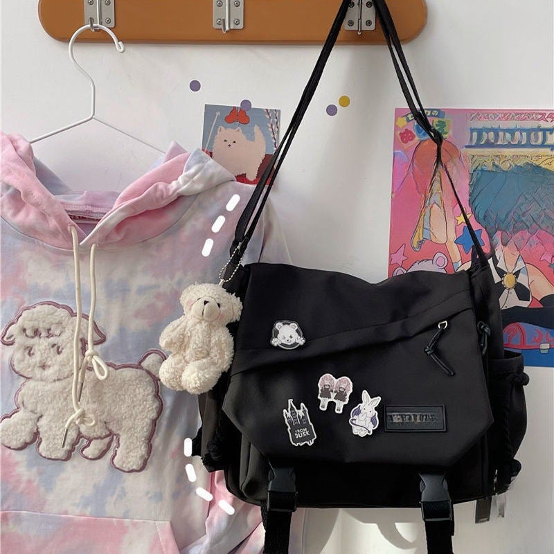 Hong Kong Style Bags, Versatile Literary Korean Style Street Style Shoulder Bags, Student Crossbody Bags, Male And Female Students, For One Piece - Image 1
