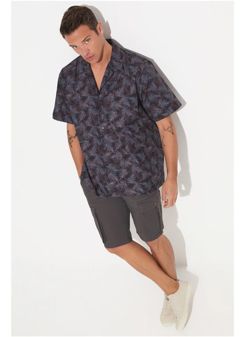 JUNE Essential Shorts