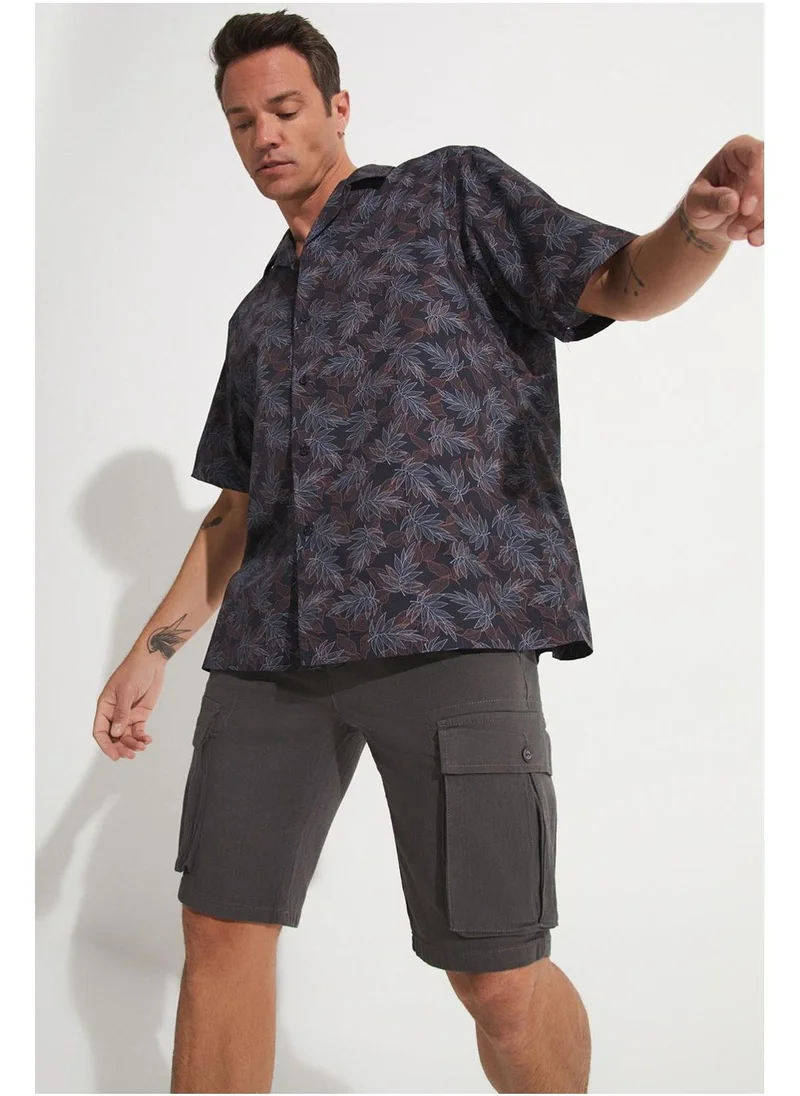 JUNE Essential Shorts