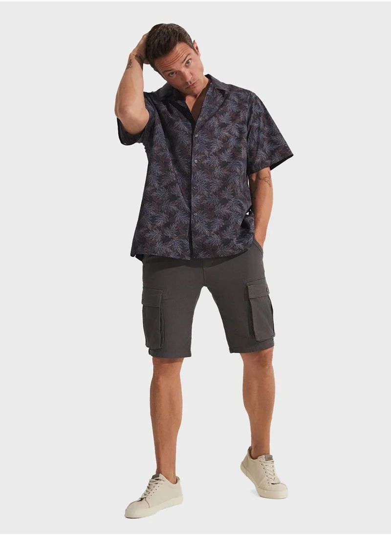 JUNE Essential Shorts