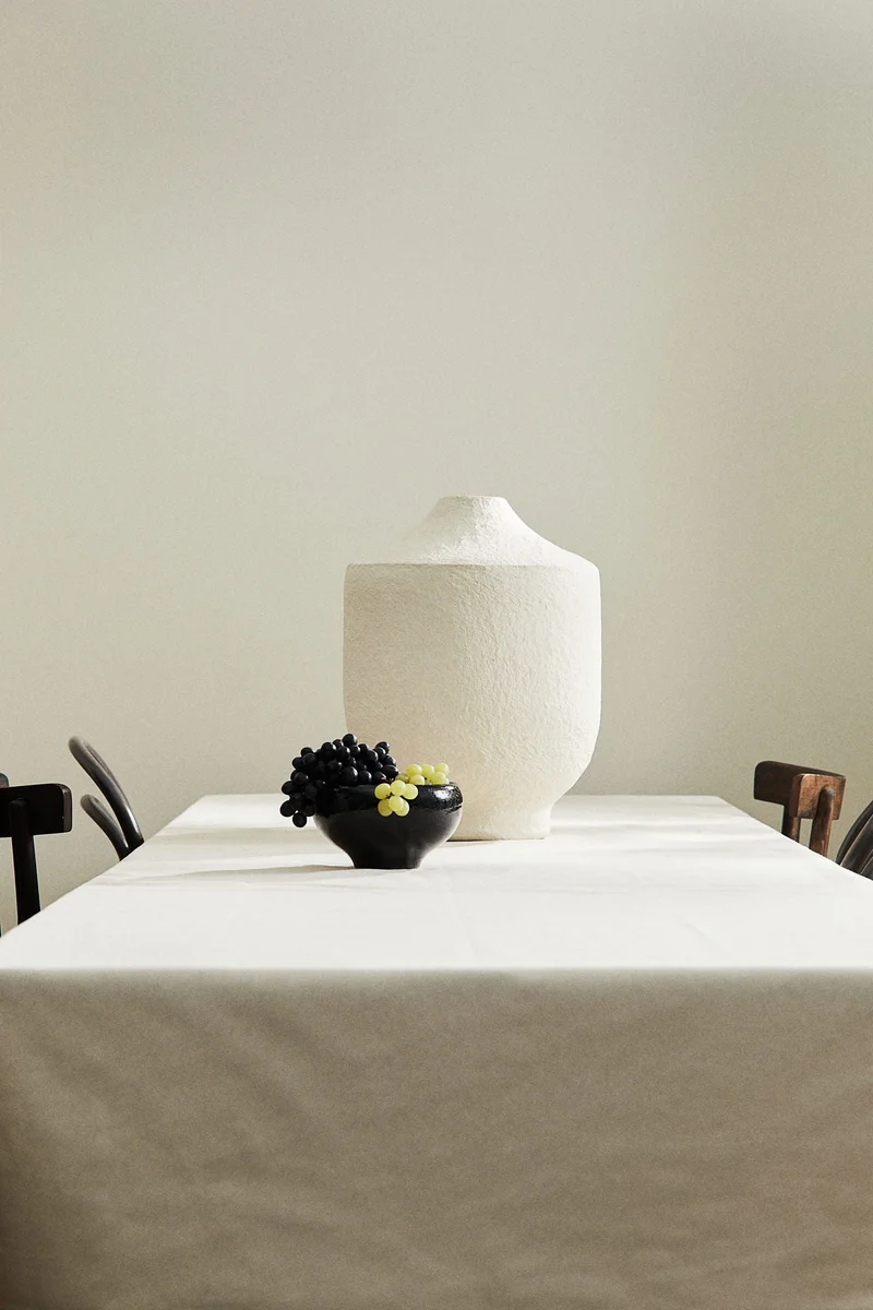 اتش اند ام مفرش طاولة من القطن قابل للمسح