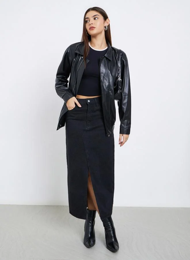 ستايلي جاكيت بومبر واسع بمظهر الجلد مع جيوب