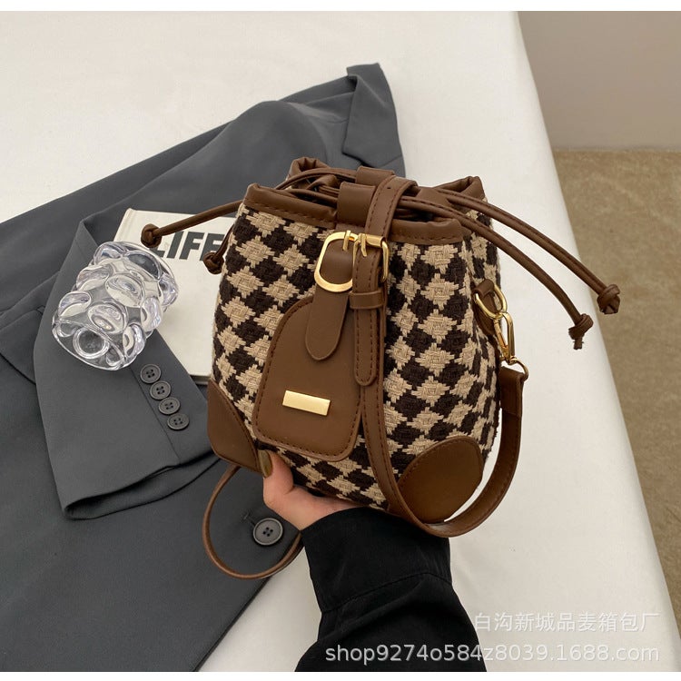 Fashionable Chessboard Plaid Small Bag For Women 2023 New Western Style Bucket Bag Niche All-Match Messenger Bag Commuter Shoulder Bag - Image 1
