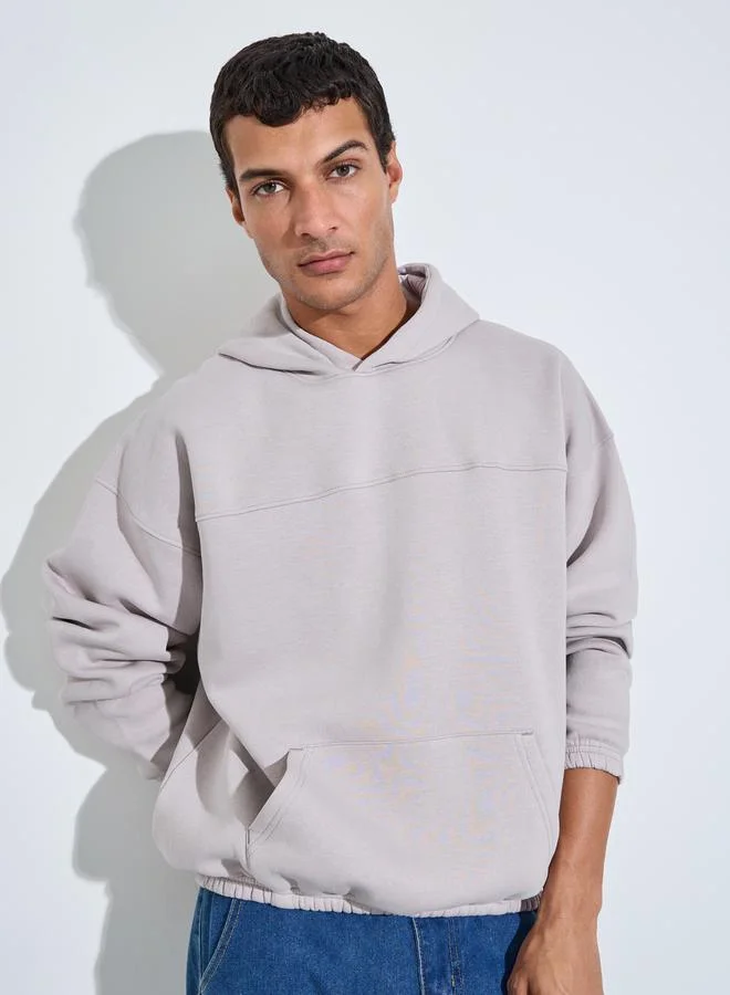 ستايلي Men Grey Oversized Fleece Hoodie with Kangaroo Pocket