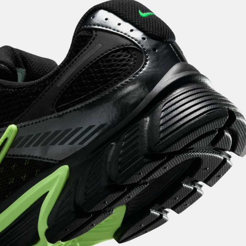 Nike Men's V5 RNR Shoes