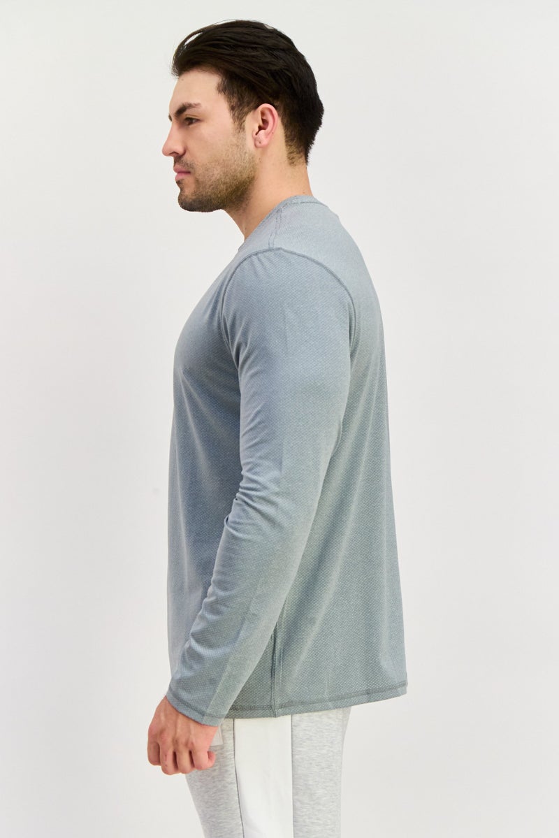 90 Degree By Reflex قميص رياضي للرجال بأكمام طويلة مناسب في الهواء الطلق، رمادي - Image 3