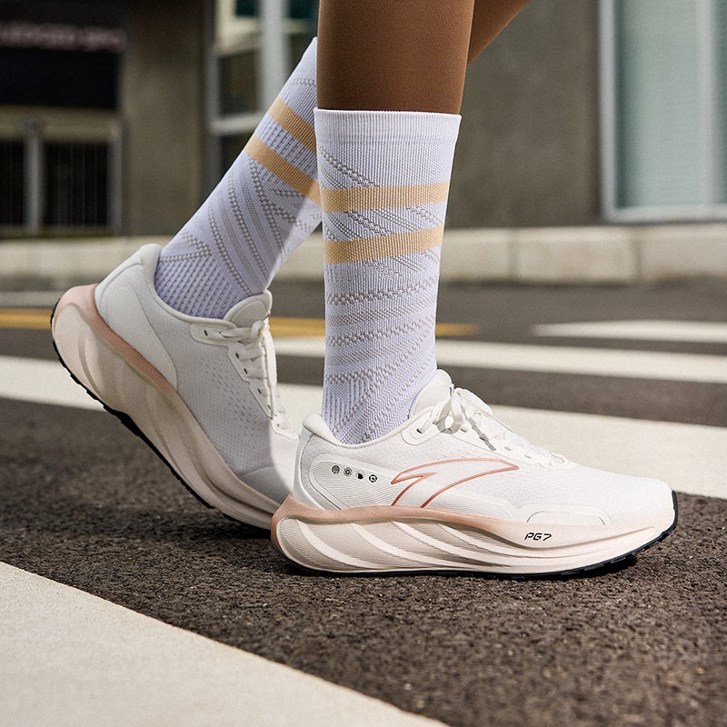 ANTA PG7 Women’s Cushion Running Shoes - Travel Run - Image 3