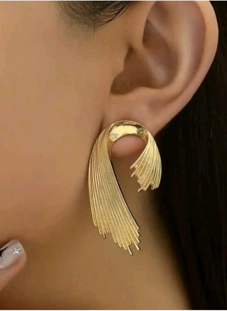 شي إن أقراط ذات شكل مبتكر، طراز أنيق، مجوهرات فريدة من نوعها  - Image 2