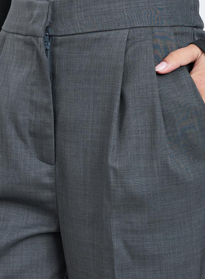 ستايلي بنطال بقصة مستدقة وتفاصيل كسرات - Image 3