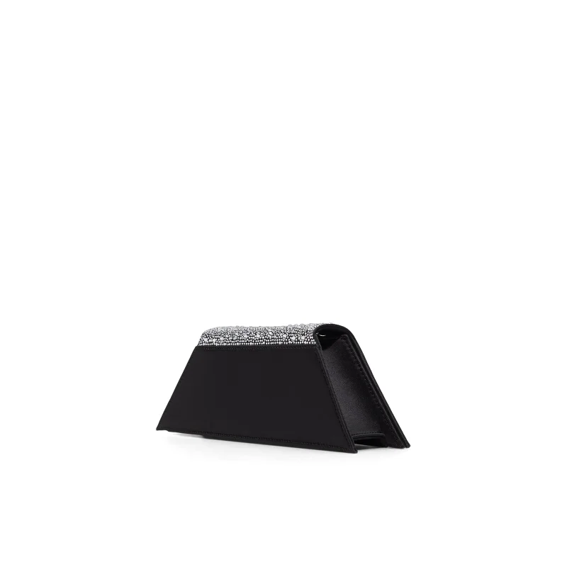 كول ات سبرنج Islaa Embellished Clutch