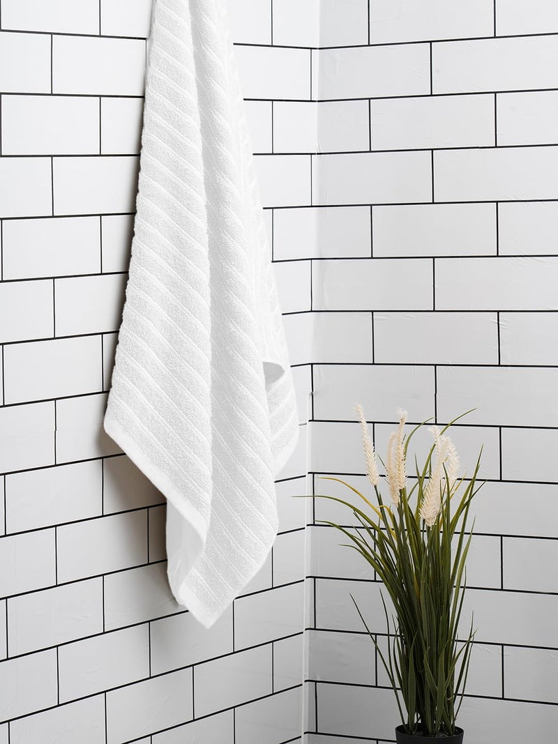 Welspun 100% Cotton Large (70 Cm X 150 Cm) | 250 GSM Dobby Solid Bath Towel (White)- 2-in-1 - Image 1