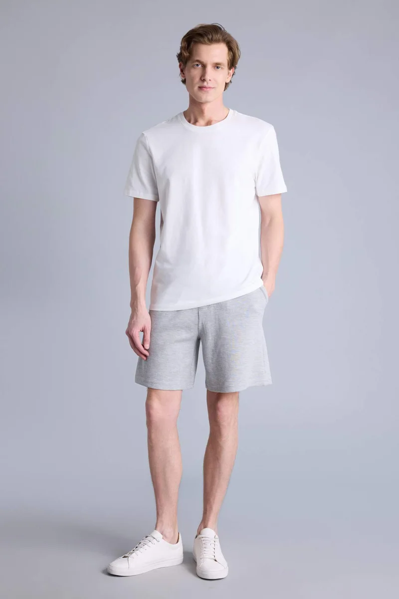 ديفاكتو Regular Fit Shorts