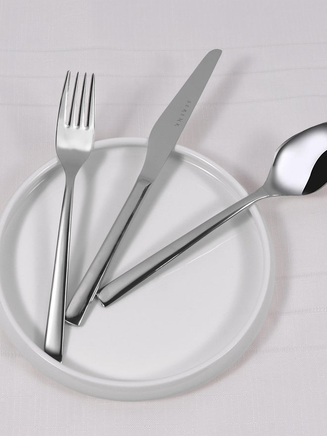 Serenk New York 18-Piece 18/10 Stainless Steel Cutlery Set