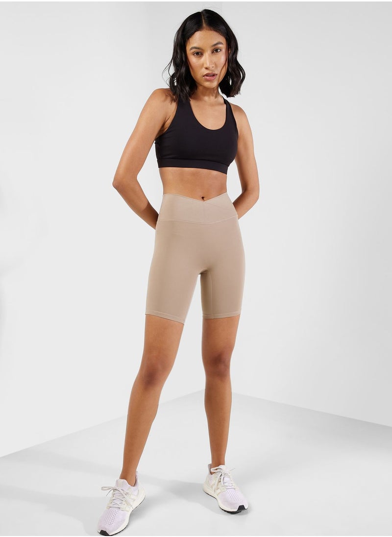 FRWD - V Waist Ribbed Short With Side Pocket - Image 1