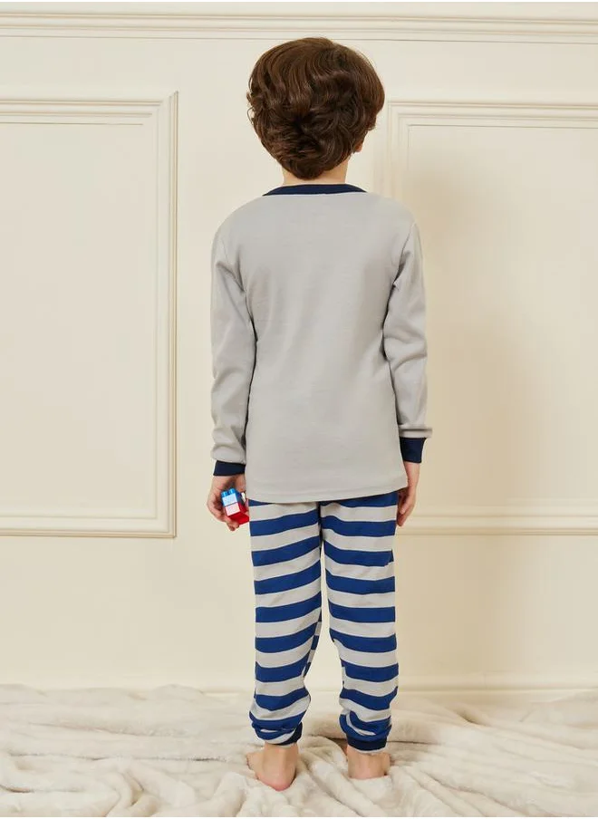 ستايلي Dinosaur Printed T-Shirt & Pyjama Set