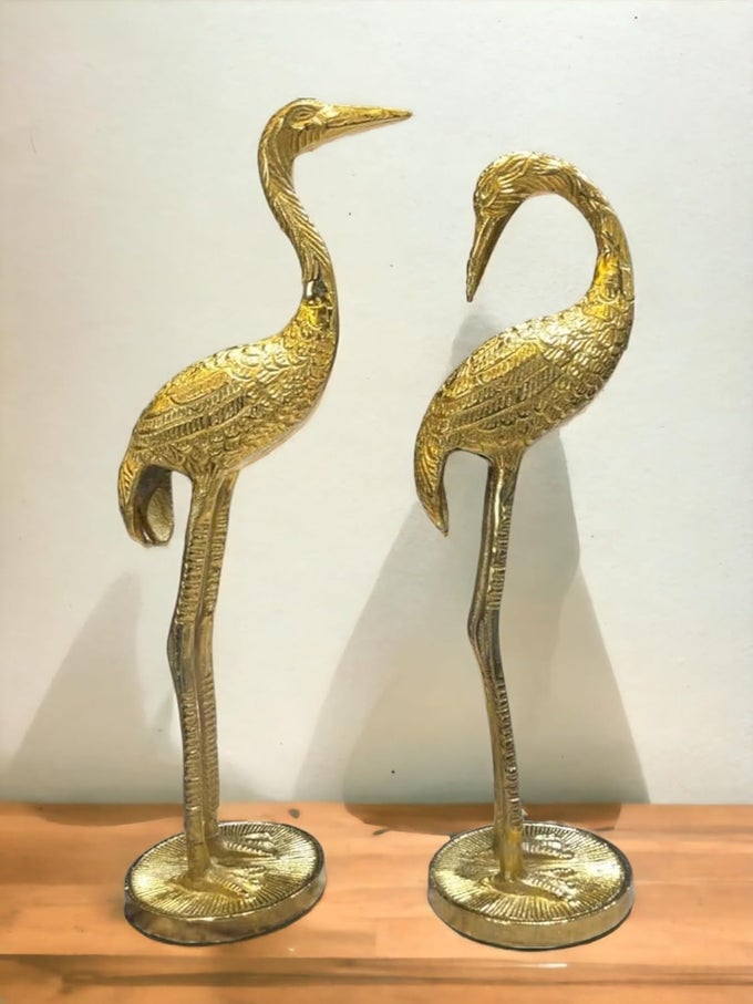 METAL SWAN PAIR SARAS FLAMINGO CRANE LOVE BIRDS SHOWPIECE BRASS FINISH STATUE DECORATIVE DECORATION FOR SHELF CONSOLE CABINET SHOWCASE DRAWING BEDROOM LIVING ROOM GOLD