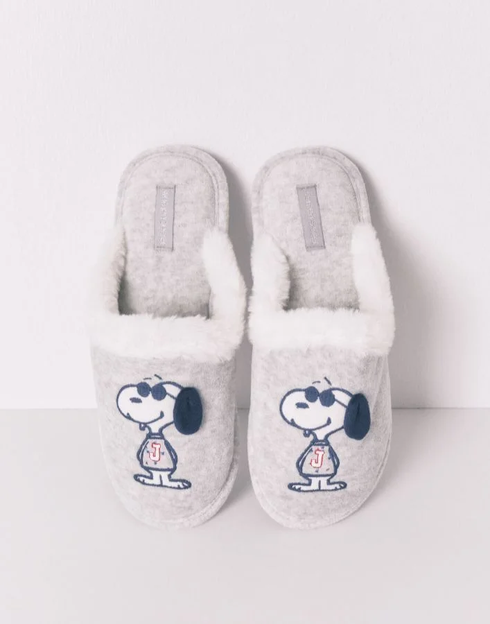 women'secret Dark Grey Snoopy Slippers