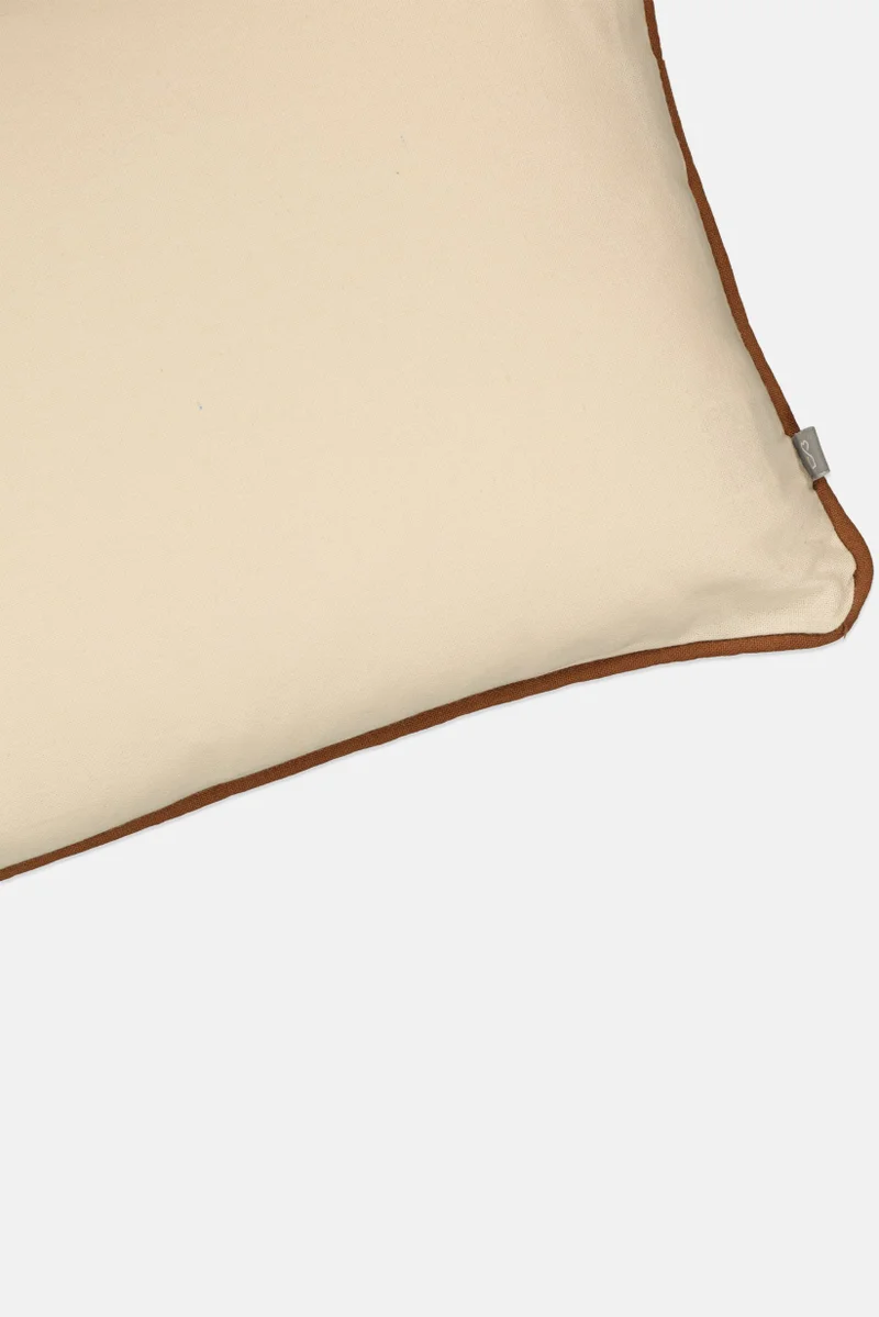 Muy Mucho Piping Contrast Cushion, Off White