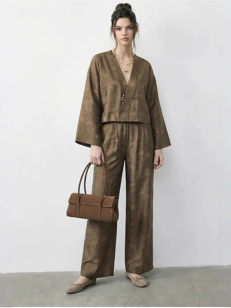بيانكو لوتشي LUCCI Floral V-Neck Oversized Kimono and Wide Leg Pants Set