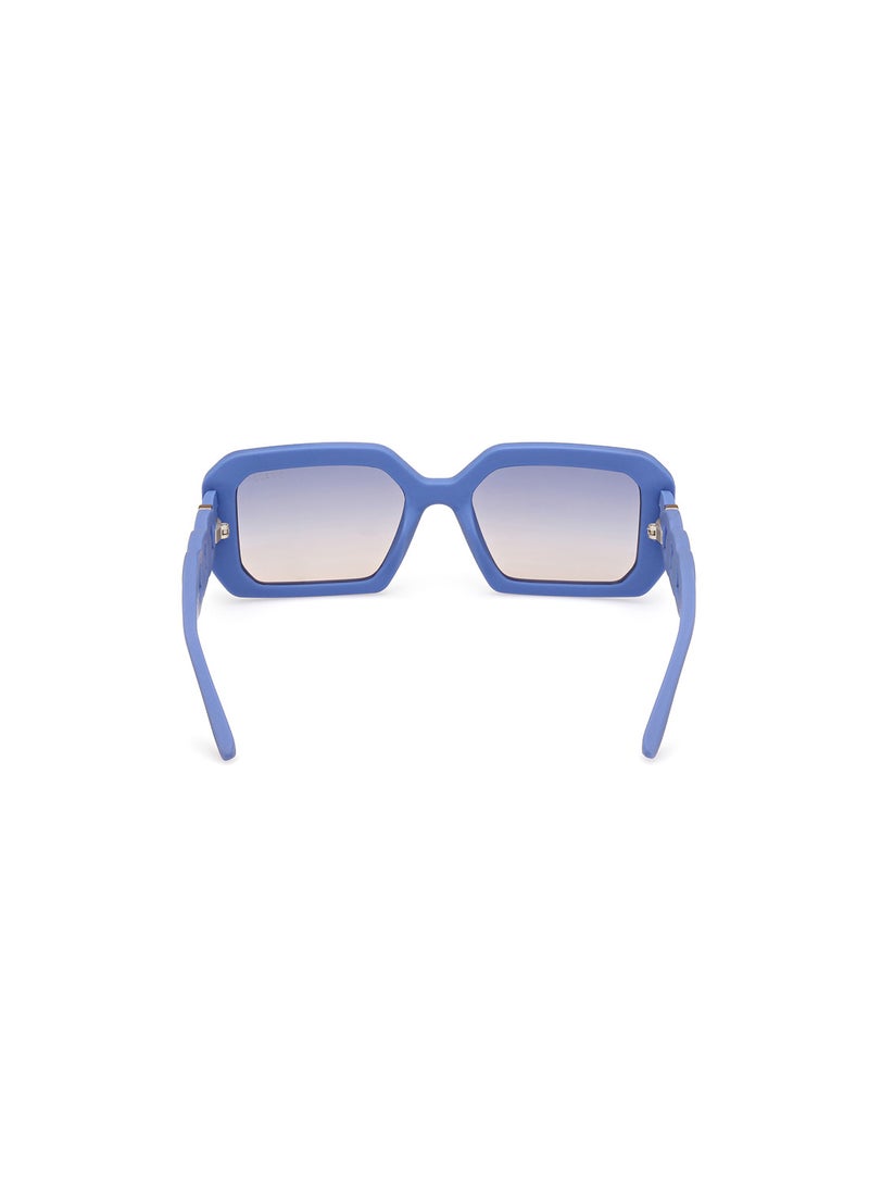GUESS Women's UV Protection Asymmetrical Shape Sunglasses - GU0011091W54 - Lens Size: 54 Mm - Matte Blue - Image 4