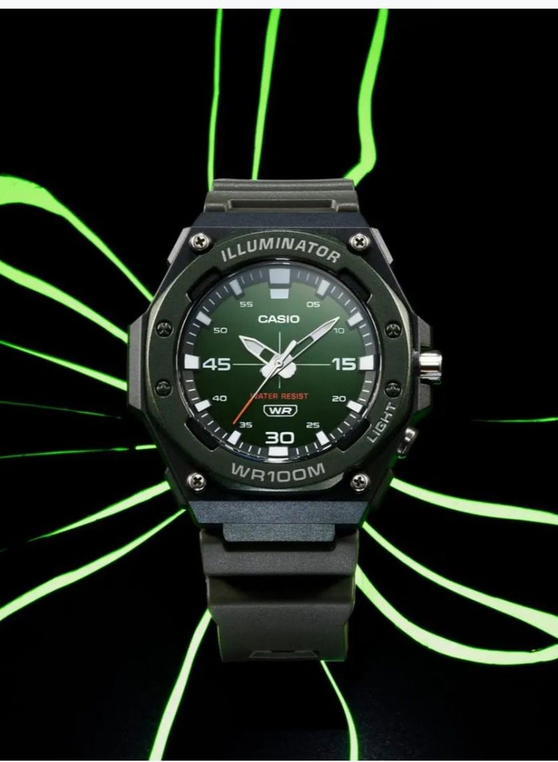 كاسيو ساعة كوارتز تناظرية بمينا خضراء وسوار من الراتنج MW-620H-3AVDF - Image 2