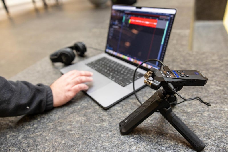 ZOOM مسجل صوتي محمول ستيريو Zoom H1essential (طراز 2024، سلسلة Essential) مع 32-بت فلوات، إمكانية الوصول، ميكروفونات X/Y، ميكروفون USB، محمول، للموسيقيين، مدوني الصوت، صانعي الأفلام - Image 5