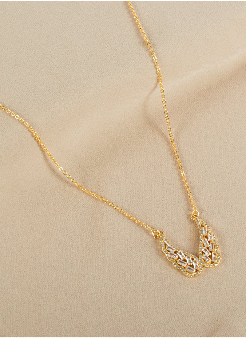 The Black Pearl Accessories - Chinese Gold Necklace with a Zirconic Wings Pendant - Image 1