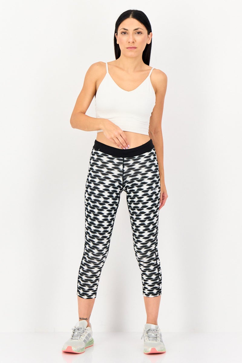 Nike Women Tight Fit Brand Logo Running Capri Tights, Multicolor - Image 4