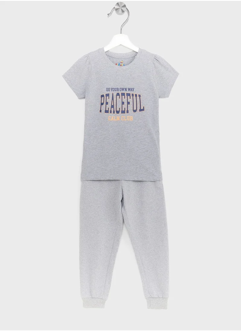 Pinata Casual T-Shirt & Joggers Set For Girls