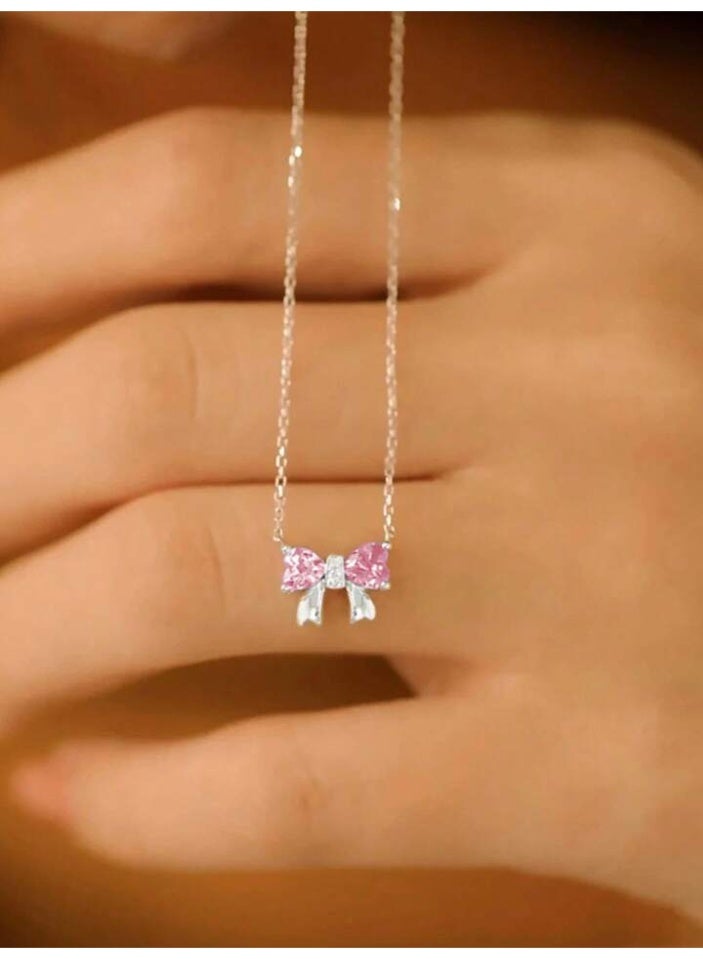 925 ستيرلنغ سيلفر تشارمز سلسال بقلادة فاخرة ناعمة مصنوعة من الفضة الإسترلينية عيار 925 بجودة عالية ودقة شديدة من الكريستال الطبيعي من حجر الزيركون على شكل فيونكة وردية لتعطي مظهرا رائعا للأميرة التي تستحقها - Image 5