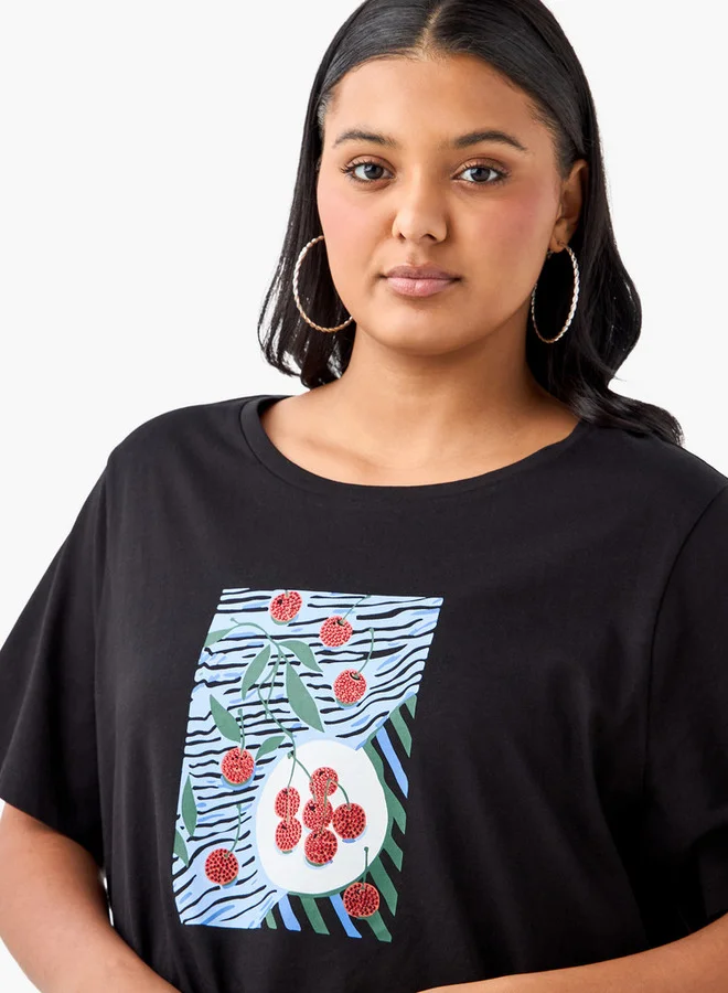 أولا بوبكن تيشيرت بياقة مستديرة وأكمام قصيرة بطبعة كرز من أولا بوبكن مقاس كبير