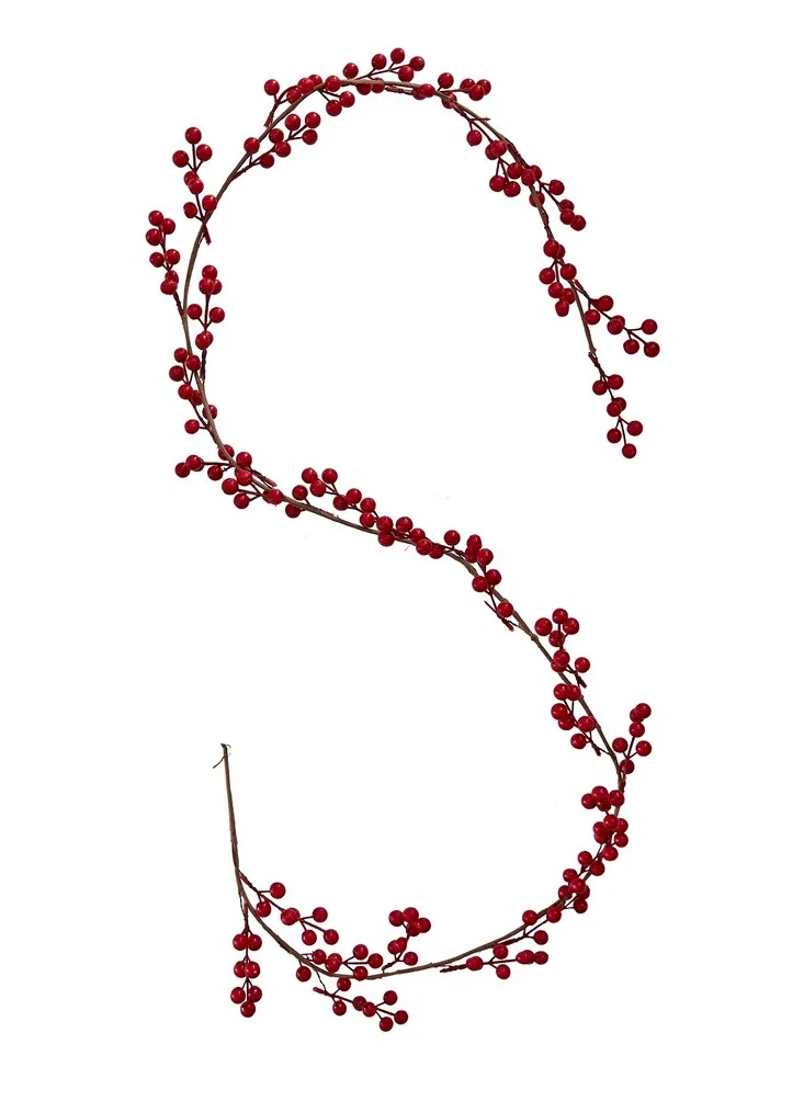 Ginger Ray Foliage Garland - Red Berries
