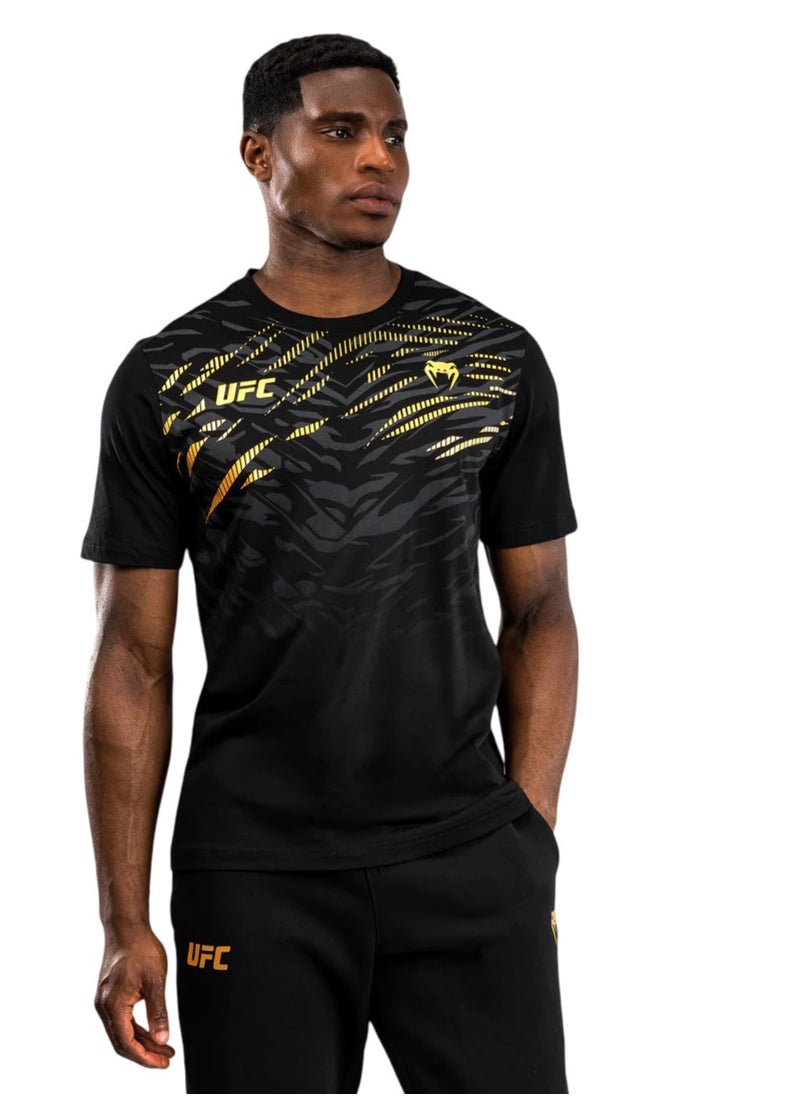 VENUM - UFC FUSION BY VENUM REPLICA T-SHIRT BLACK/GOLD - Image 1