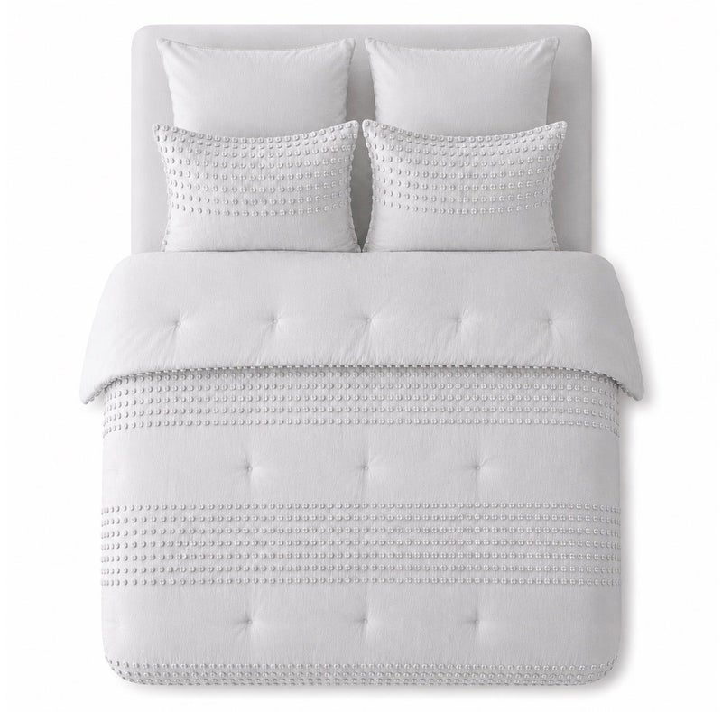 HOMETOPIA Luxury King Size 6-Piece Comforter Set 264×229 cm – Embossed Fabric, Ultra Soft & Breathable Fabric, Comfortable, All-Season Use, Premium Quality, Ideal for AC Rooms & Home Use in Saudi Arabia. - Image 2