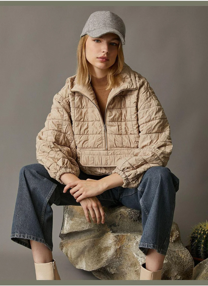 كوتون Zip Neck Kangaroo Pocket Front Quilted Jacket