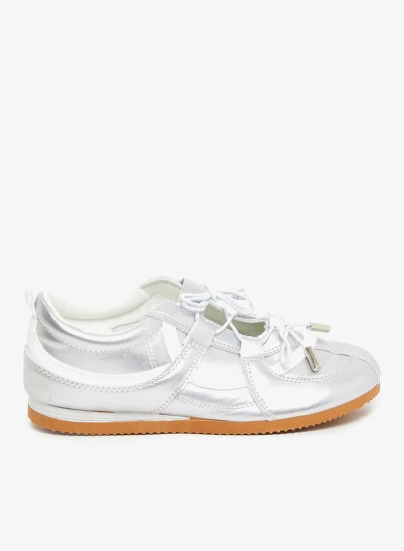 ستايلي اكتيف حذء سنيكرز بأربطة للإغلاق