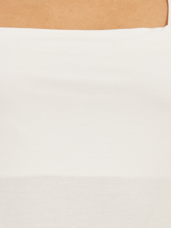 ستايلي تيشيرت ستايلي ضيق بياقة مربعة وأكمام قصيرة - Image 4