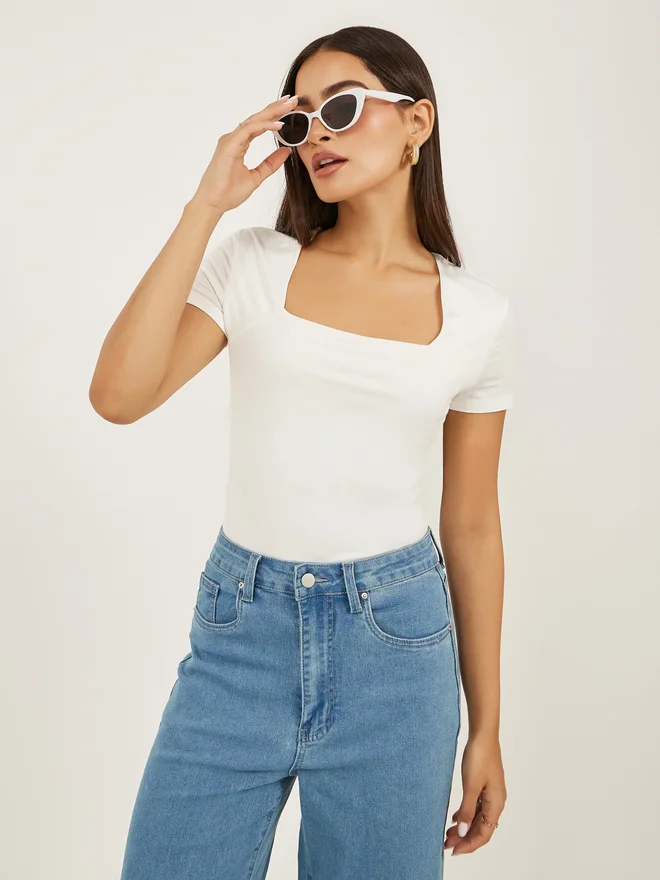 Styli Styli Solid Square Neck Fitted Short Sleeve T-Shirt