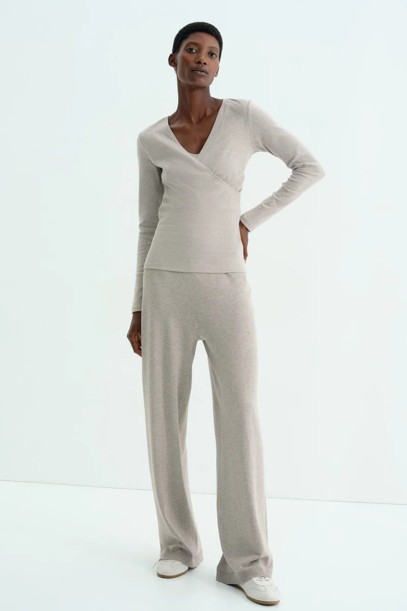 H&M MAMA Ribbed nursing top