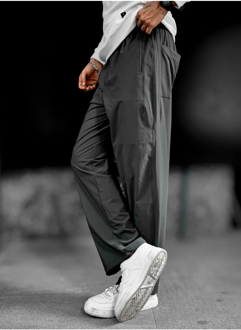 مانياك Maniac Men Solid Dark Grey Nylon Terry fabric Parallel fit Track Pant