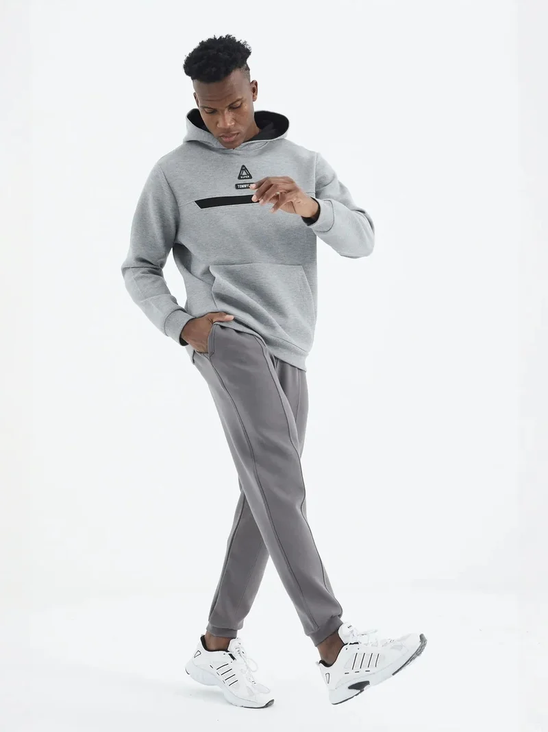 تومي لايف TOMMY Men's Regular-Fit 3-Thread Fleece Sweatpants